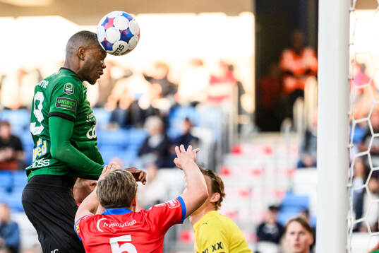 Varbergs Shanyder Borgelin nickar in 1-2 målet