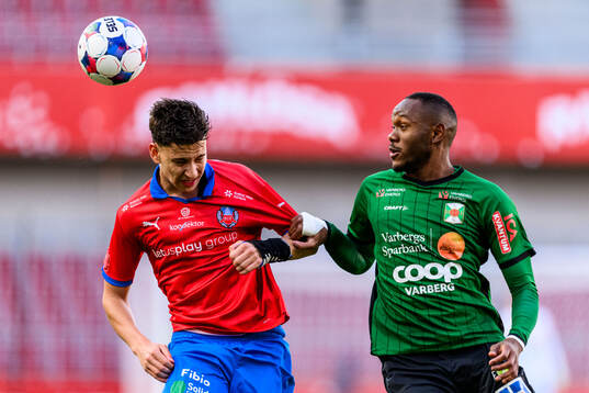 Helsingborgs Lino Wernberg Hyppänen och Varbergs Shanyder
