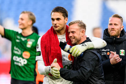 Varbergs målvakt Oscar Ekman och tränare Victor Salwén