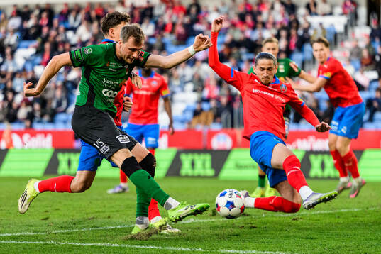 Varbergs Niklas Dahlström och Helsingborgs Ervin Gigovic