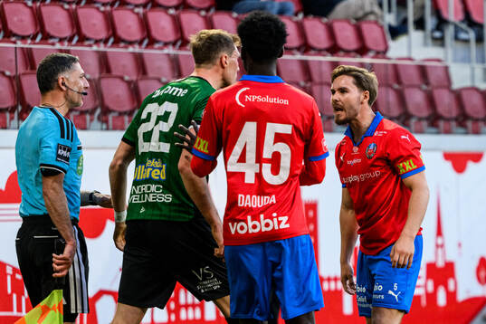 Varbergs Niklas Dahlström och Helsingborgs Simon Bengtsson