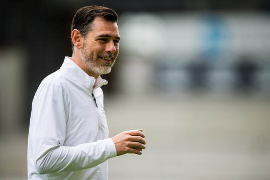 Head coach Freyr Alexandersson of Brann arrives