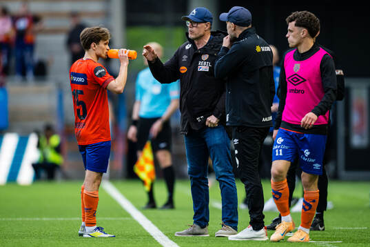 Endre Osenbroch of Aalesund and head coach Kjetil Rekdal of