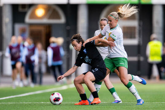 Malmö FFs Miljana Ivanovic och Hammarbys Stina Lennartsson