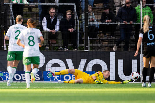 Hammarbys målvakt Melina Loeck