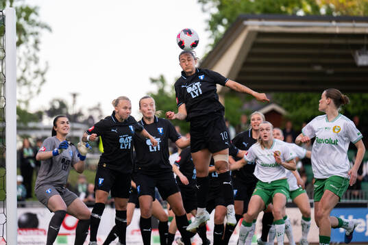 Malmö FFs målvakt Zecira Musovic, Nathalie Hoff Persson,
