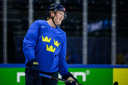 Simon Holmström of Sweden at a practice session