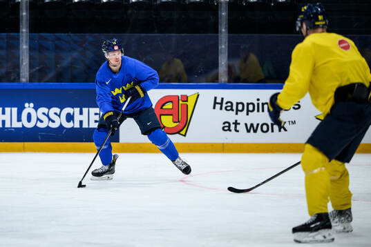 Lucas Raymond of Sweden at a practice session