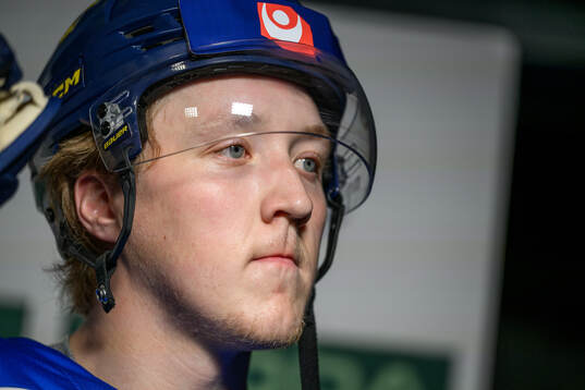 Simon Holmström of Sweden