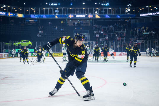 Jack Berglund of Sweden