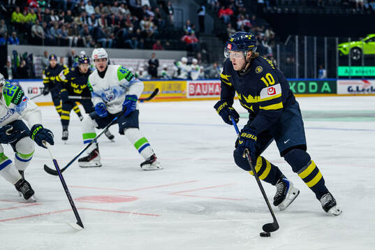 Simon Holmström of Sweden