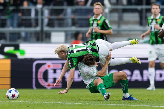 GAISs Robert Frosti Thorkelsson och Hammarbys Hampus