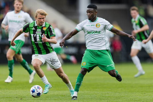 Hammarbys Ibrahima Breze Fofana och GAISs Rasmus Niklasson