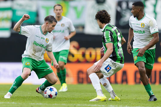 Hammarbys Oscar Johansson Schellhas och Paulos Abraham och