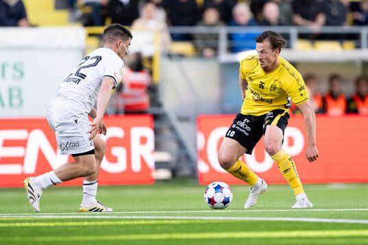 Mjällbys Jesper Gustavsson och Elfsborgs Simon Olsson