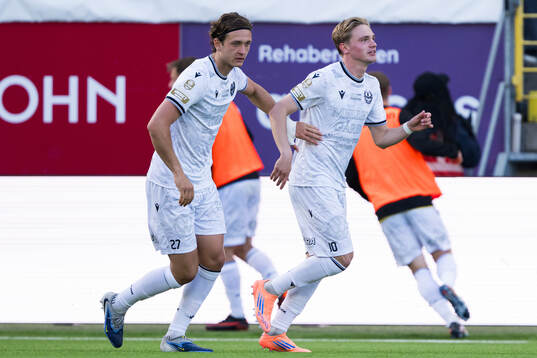Mjällbys Ludvig Tidstrand och Jeppe Kjaer jublar