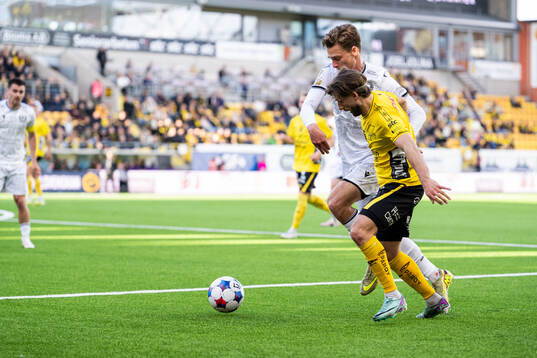 Mjällbys Ludvig Svanberg och Elfsborgs Arber Zeneli