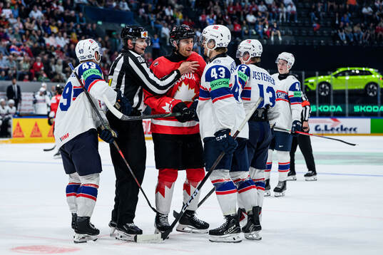 Gabriel Vilardi of Canada and Max Krogdahl of Norway