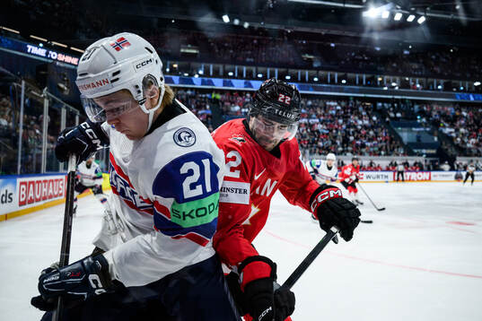 Bläddra bland fler bilder av 2026 IIHF Ice Hockey World Championship, Day 7, Canada - Norway