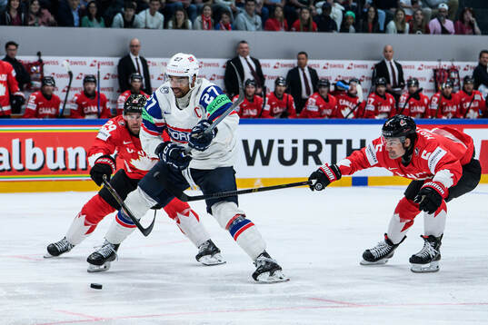 Andreas Martinsen of Norway against Parker Wotherspoon and