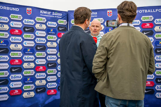 Head coach Ståle Solbakken of the Norwegian national