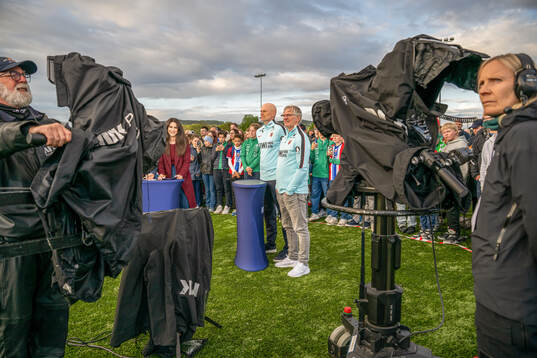 Head coach Ståle Solbakken and assistant coach Kent