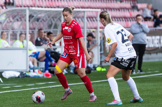 KIF Örebros Demi Pierre och Örebro SKs Emma Åström