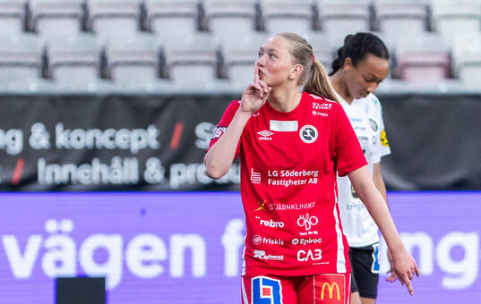 KIF Örebros Cajsa Rubensson jublar