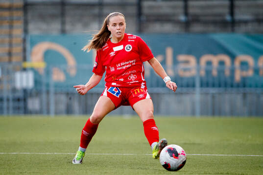 KIF Örebros Ella Frost