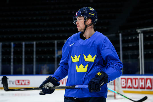 Lucas Raymond of Sweden at a practice session