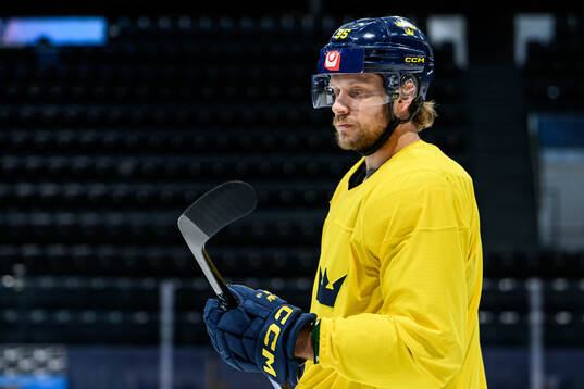 Jacob De La Rose of Sweden at a practice session