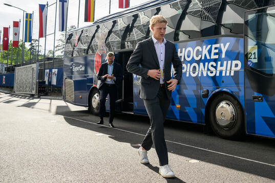 Emil Heineman of Sweden arrives at the arena