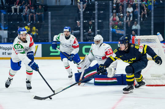 Dylan di Perna of Italy and Ivar Stenberg of Sweden