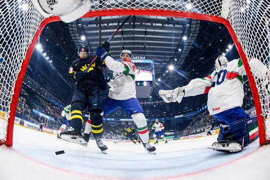 Jacob Larsson of Sweden and Peter Spornberger of Italy