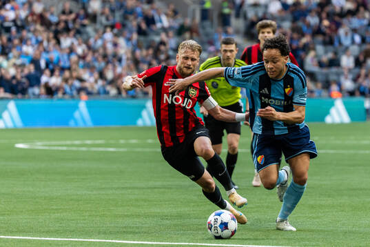 Brommapojkarnas Simon Strand och Djurgårdens Mikael