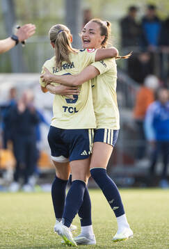 Djurgårdens Johanna Renmark och Selma Larsen Svendsen