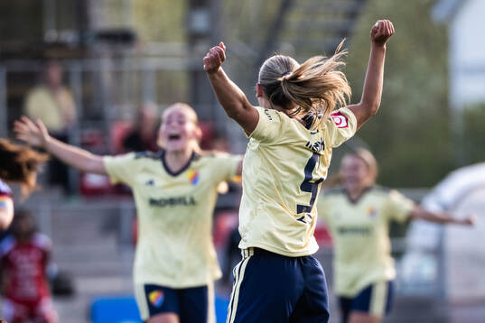 Djurgårdens Johanna Renmark jublar