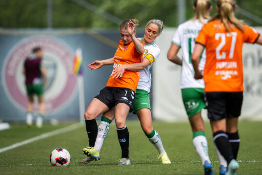 Kristianstads Elisa Lana Sigurjonsdottir och Hammarbys