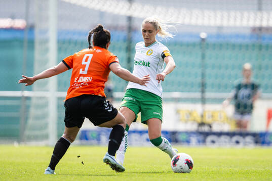 Kristianstads Michelle De Jongh och Hammarbys Alice Carlsson