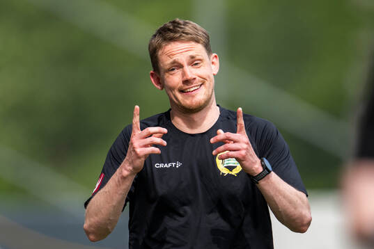 Hammarbys tränare William Strömberg