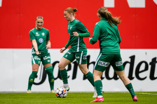 Stine Tollefsen of Klepp warms up