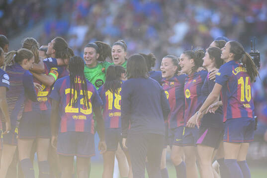 Players of Barcelona celebrate