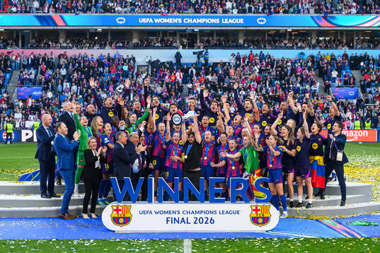 Players of Barcelona celebrate