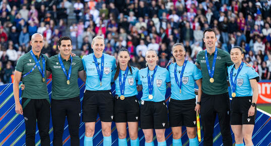 Referee Tess Olofsson, assistant referee Almira Spahić and