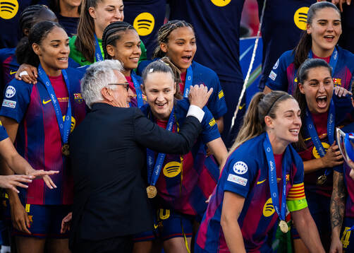 Caroline Graham Hansen of Barcelona celebrates