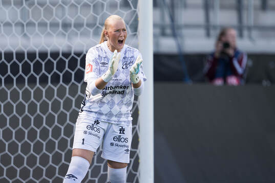 Elfsborgs målvakt Tilda Torstensson jublar