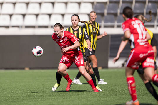 Elfsborgs Ellen Nilsson och Häckens Sandra Lundberg