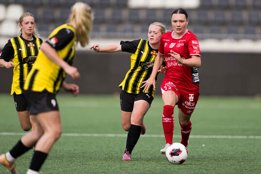 Häckens Hilda Ryd och Elfsborgs Hedvig Petersson