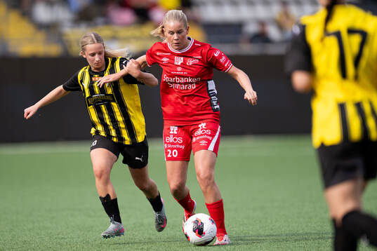 Häckens Emilia Migas och Elfsborgs Tess Olausson