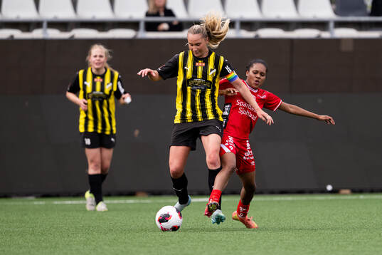 Häckens Filippa Mellingsäter och Elfsborgs Vanessa Lopez